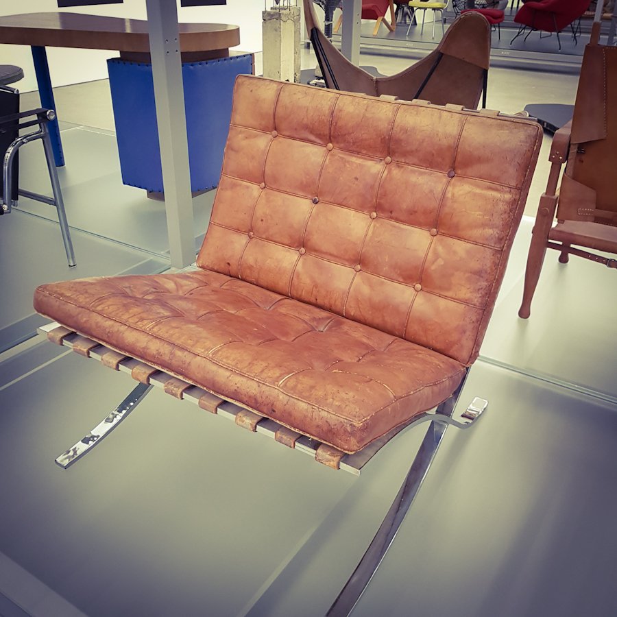 Mies van der Rohe Barcelona Chair